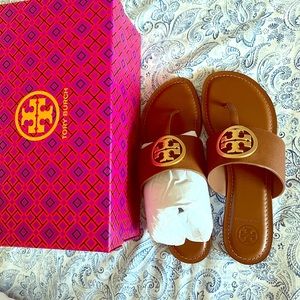 Selling Tory Burch Flat Sandals -NEVER WORN